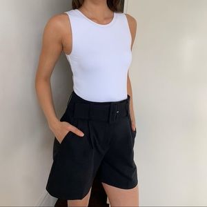 Aritzia Babaton Torino black shorts